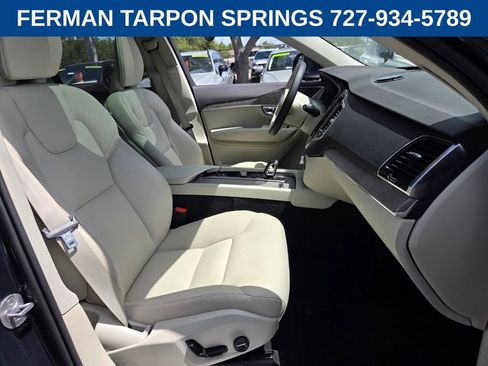Certified 2024 Volvo XC90 B5 Plus AWD/4WD image 19