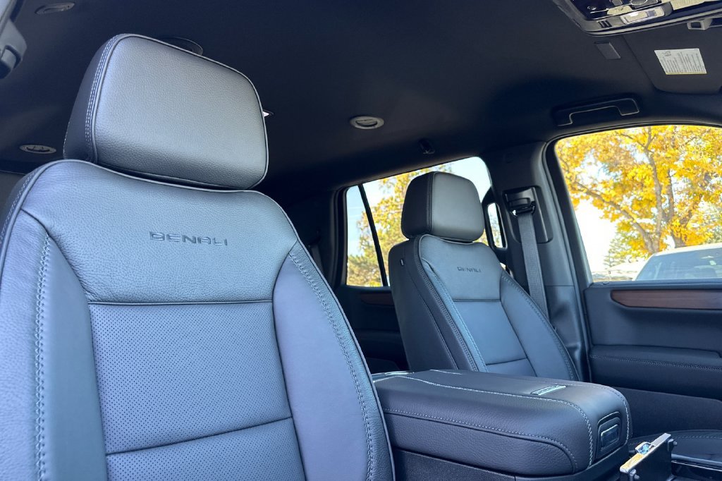New 2027 GMC Yukon Denali w/ Advanced Technology Package AWD/4WD image 22