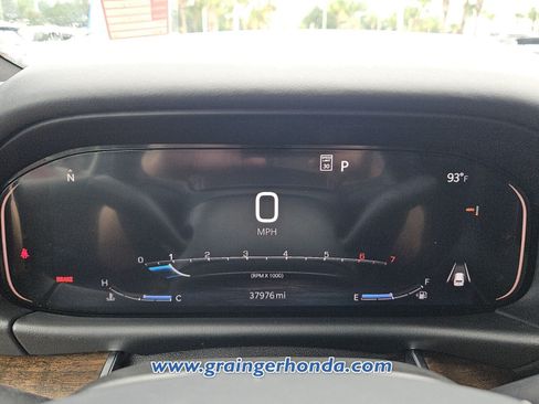 Used 2023 Jeep Grand Wagoneer Series II AWD/4WD image 21