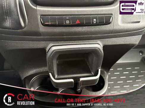 Used 2025 RAM ProMaster 2500 w/ Convenience Group image 34