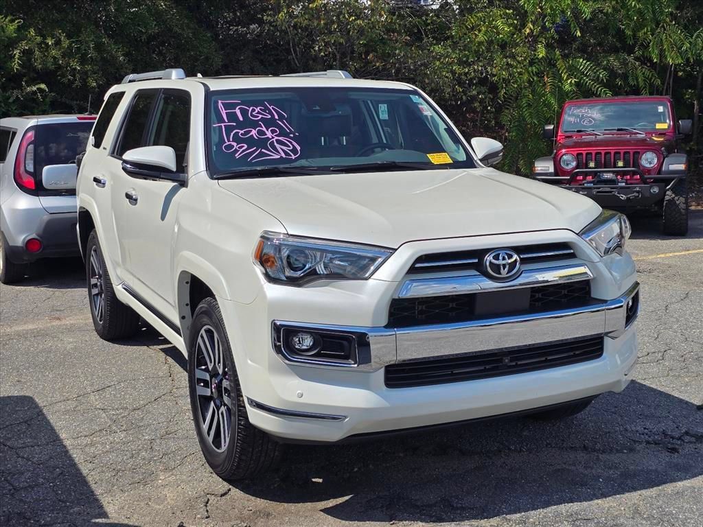 Used 2022 Toyota 4Runner Limited AWD/4WD image 11