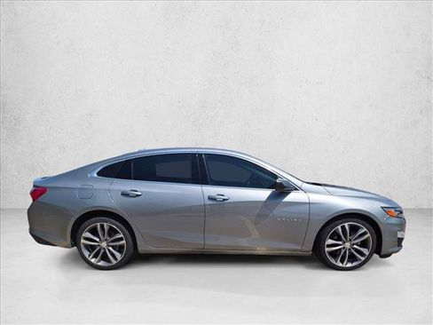 Used 2023 Chevrolet Malibu LT FWD image 4