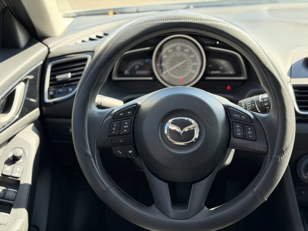 Used 2014 MAZDA MAZDA3 i Sport FWD image 15