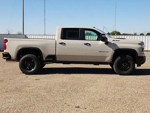 New 2026 Chevrolet Silverado 2500 ZR2 image 5