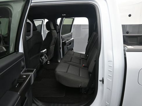 Used 2022 Ford F150 XLT w/ Equipment Group 302A High image 31