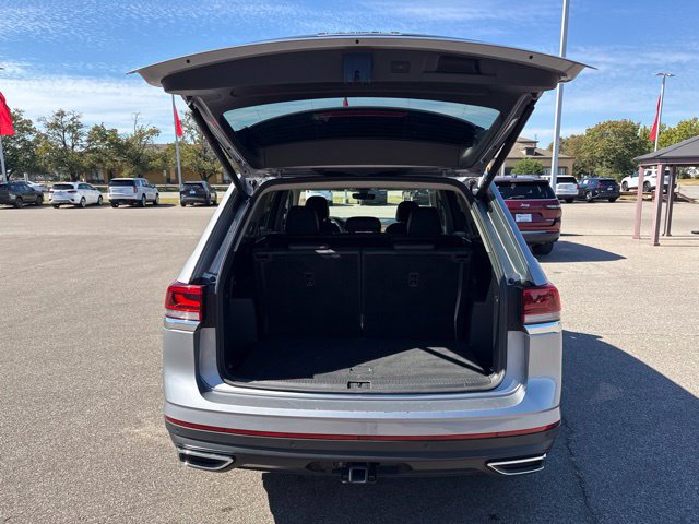 Used 2025 Volkswagen Atlas SE FWD image 21