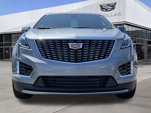 Certified 2025 Cadillac XT5 Premium Luxury image 4