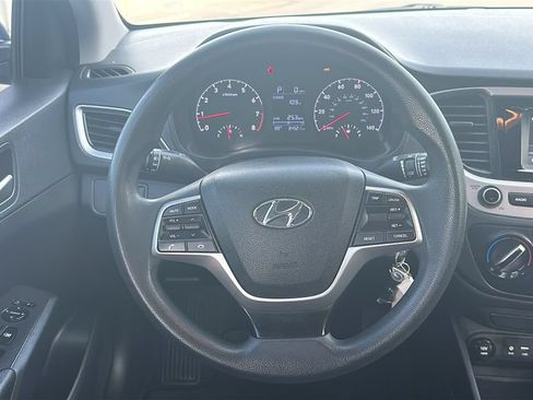 Used 2019 Hyundai Accent SE FWD image 22