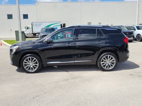 Used 2023 GMC Terrain Denali AWD/4WD image 8