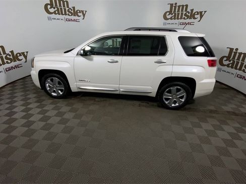 Used 2017 GMC Terrain Denali image 5