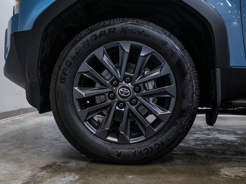 New 2025 Toyota Land Cruiser image 8