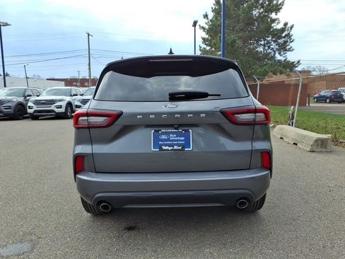 Certified 2024 Ford Escape ST-Line image 7