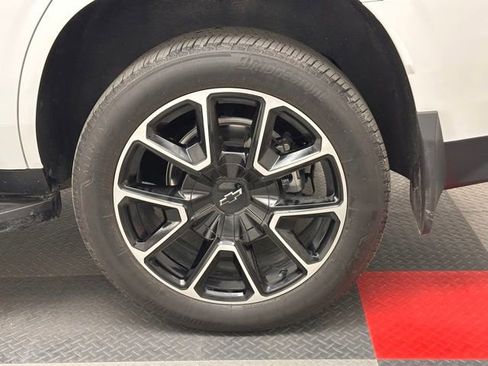 Used 2024 Chevrolet Tahoe RST w/ Luxury Package image 27