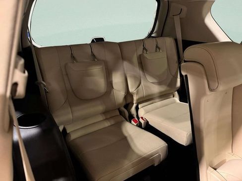 Certified 2023 Lexus GX 460 Premium w/ Premium Package AWD/4WD image 29