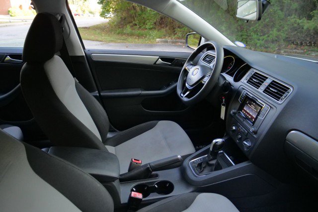 Used 2017 Volkswagen Jetta S FWD image 30
