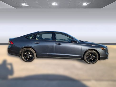 New 2025 Honda Accord SE image 8