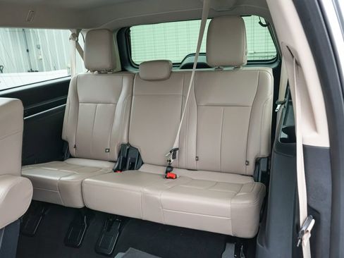 Certified 2024 Ford Expedition Max XLT image 20