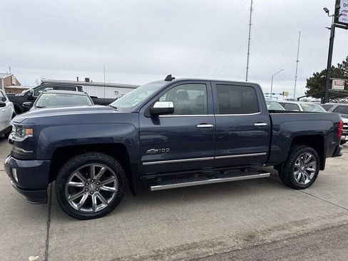 Used 2018 Chevrolet Silverado 1500 LTZ Z71 w/ Centennial Edition image 2