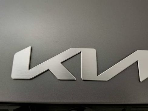 Used 2024 Kia EV6 GT AWD/4WD image 31