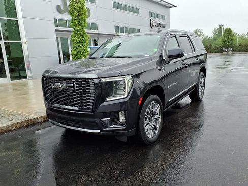 Used 2023 GMC Yukon Denali Ultimate AWD/4WD image 2