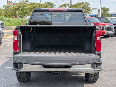 Used 2024 Chevrolet Silverado 1500 LT w/ Convenience Package II AWD/4WD image 7