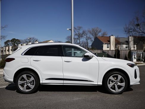 New 2025 Audi Q5 Premium Plus image 4