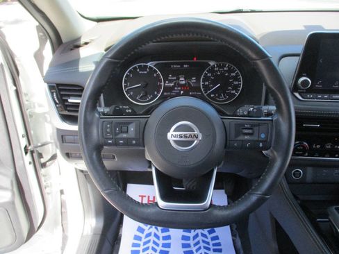 Used 2021 Nissan Rogue SL image 12