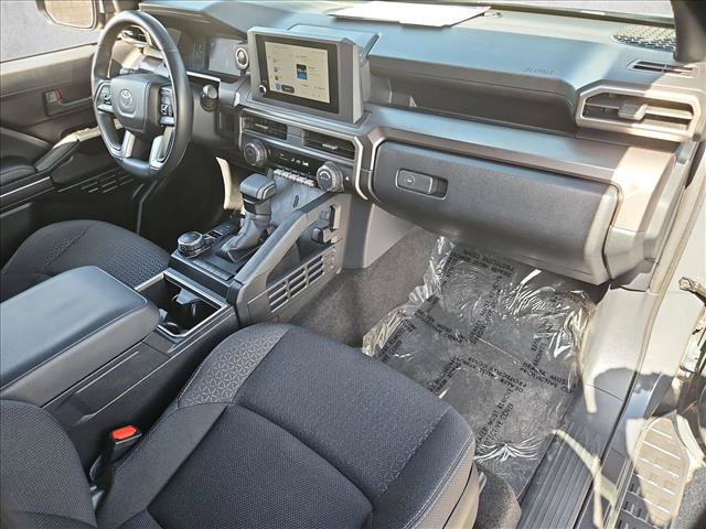 Used 2025 Toyota 4Runner SR5 AWD/4WD image 27