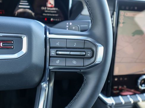 New 2026 GMC Acadia Elevation image 25