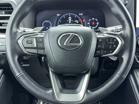 Used 2024 Lexus GX 550 image 19