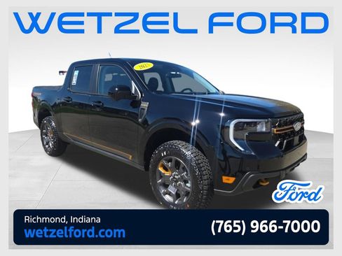 Used 2025 Ford Maverick Tremor AWD/4WD image 1