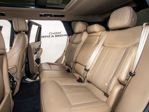 Used 2024 Land Rover Range Rover SE AWD/4WD image 14