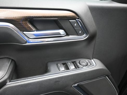 Used 2024 Chevrolet Silverado 1500 RST w/ Z71 Off-Road Package image 12