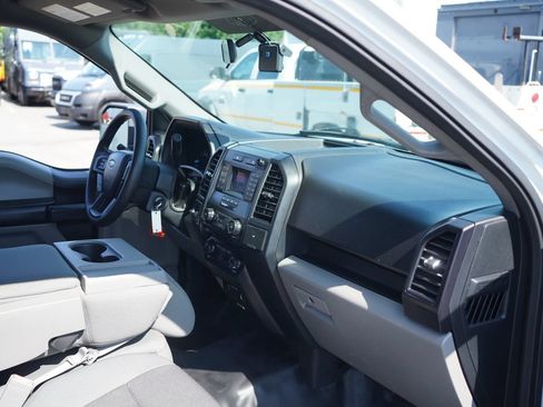 Used 2018 Ford F150 XL w/ Equipment Group 101A Mid RWD image 3