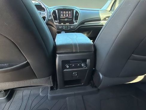 Used 2021 Chevrolet Traverse LS image 20