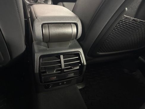 Used 2021 Audi Q3 2.0T Premium w/ Convenience Package image 22