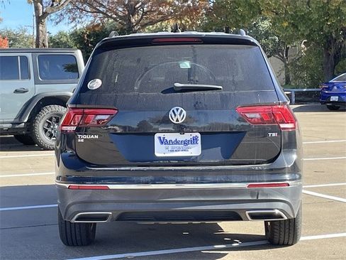 Used 2018 Volkswagen Tiguan SE image 5