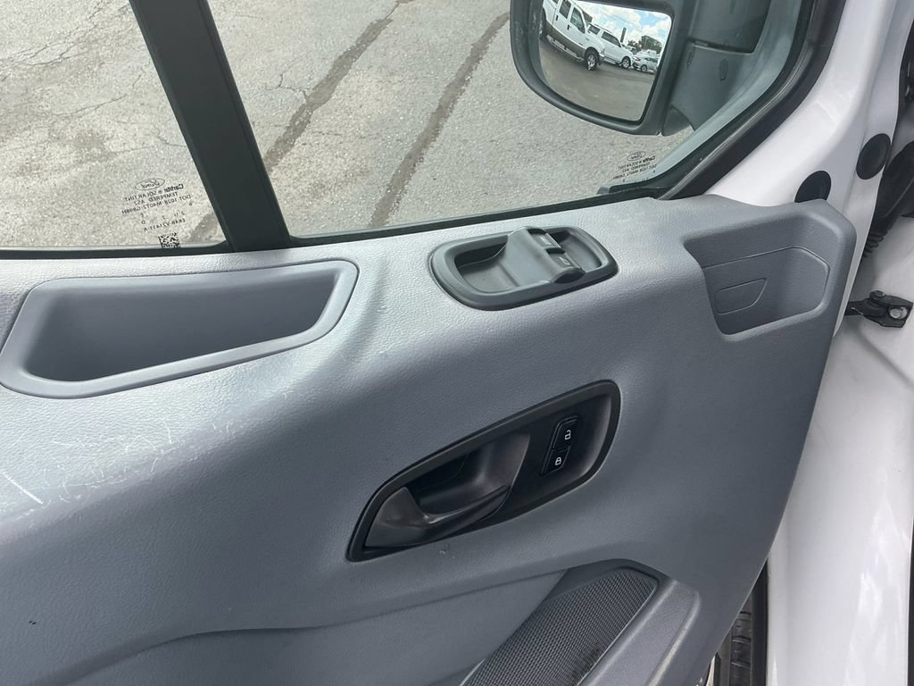 Used 2016 Ford Transit 250 130 Low Roof RWD image 16