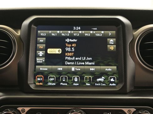 Used 2022 Jeep Wrangler Unlimited Sport image 33