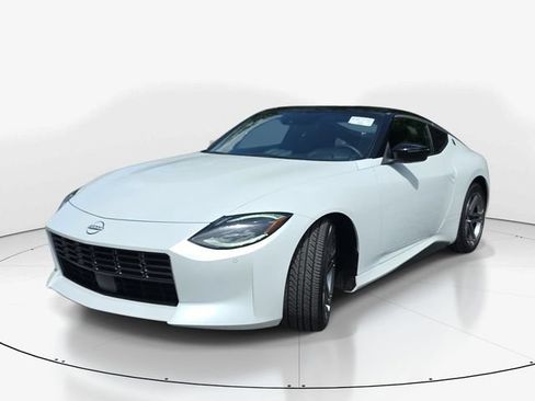 Used 2024 Nissan Z Sport w/ Floor Mat Package RWD image 10