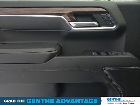 Used 2024 Chevrolet Silverado 1500 RST w/ Z71 Off-Road Package image 11