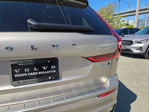New 2026 Volvo XC60 B5 Core w/ Protection Package Premier AWD/4WD image 14