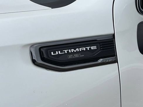 Used 2025 GMC Sierra 1500 Denali Ultimate AWD/4WD image 11