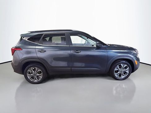 Used 2024 Kia Seltos S FWD image 11