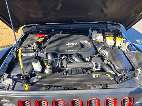 Used 2023 Jeep Wrangler Unlimited Rubicon image 33