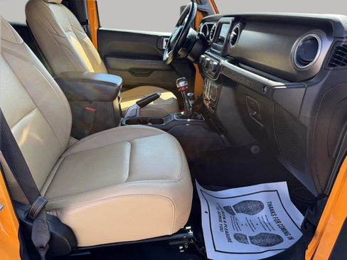 Used 2018 Jeep Wrangler Unlimited Rubicon w/ LED Lighting Group image 29