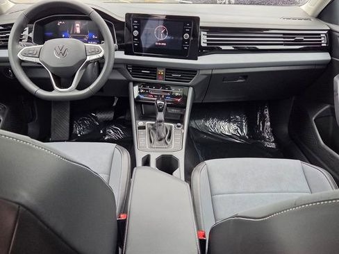 New 2026 Volkswagen Jetta SE image 8