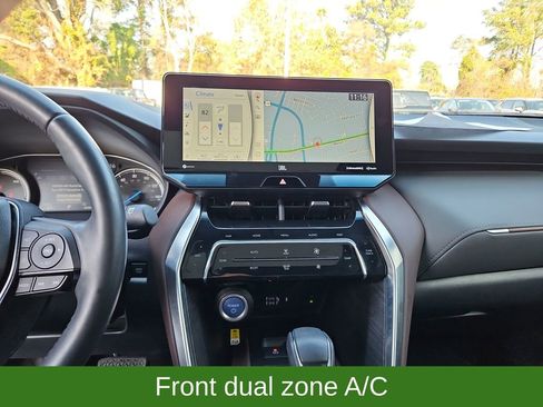 Used 2021 Toyota Venza Limited image 16