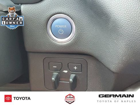 Used 2024 Toyota Tundra Limited AWD/4WD image 34