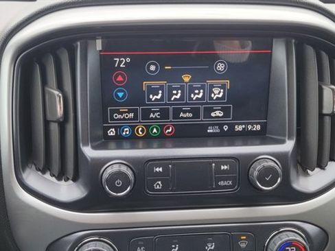 Used 2020 Chevrolet Colorado ZR2 image 33